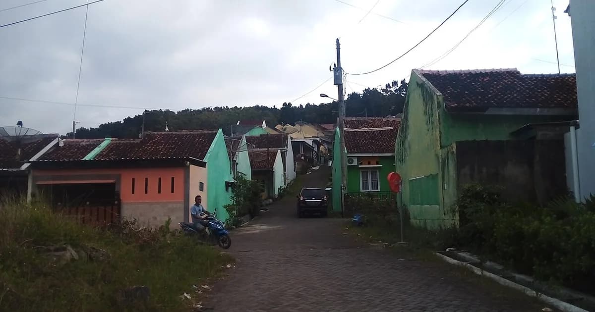 Foto rumah sebagai ilustrasi visual; bukan lokasi proyek Inproland