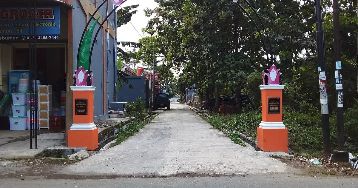 Foto rumah sebagai ilustrasi visual; bukan lokasi proyek Inproland