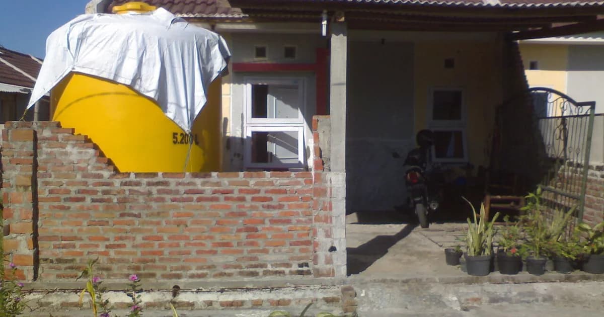 Foto rumah sebagai ilustrasi visual; bukan lokasi proyek Inproland