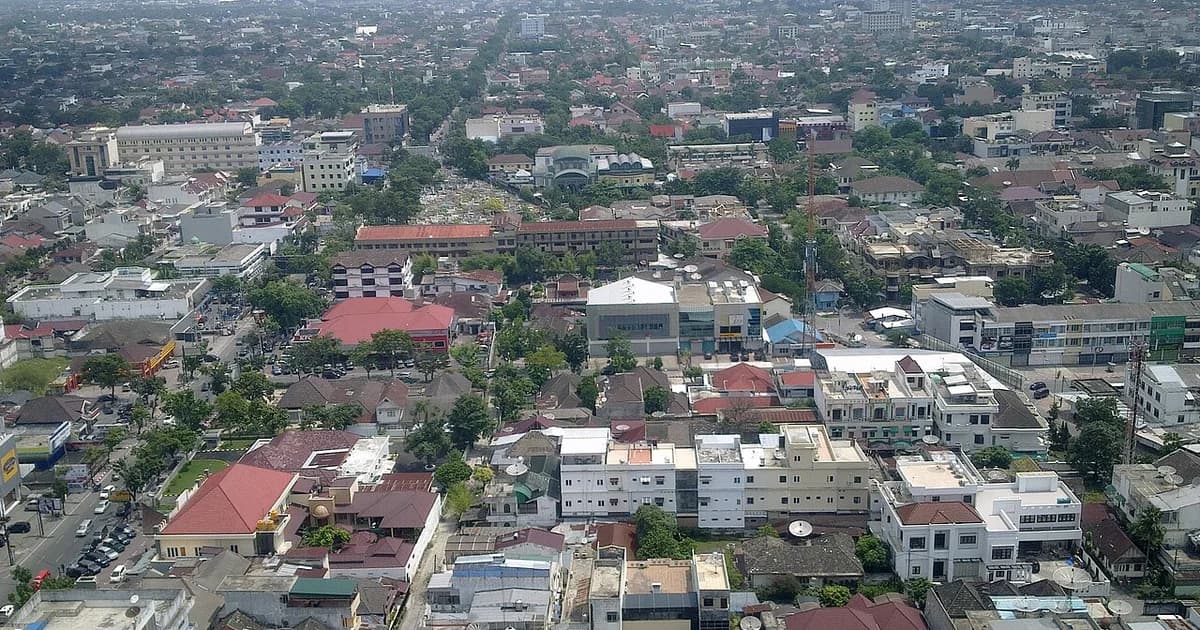 Foto rumah sebagai ilustrasi visual; bukan lokasi proyek Inproland