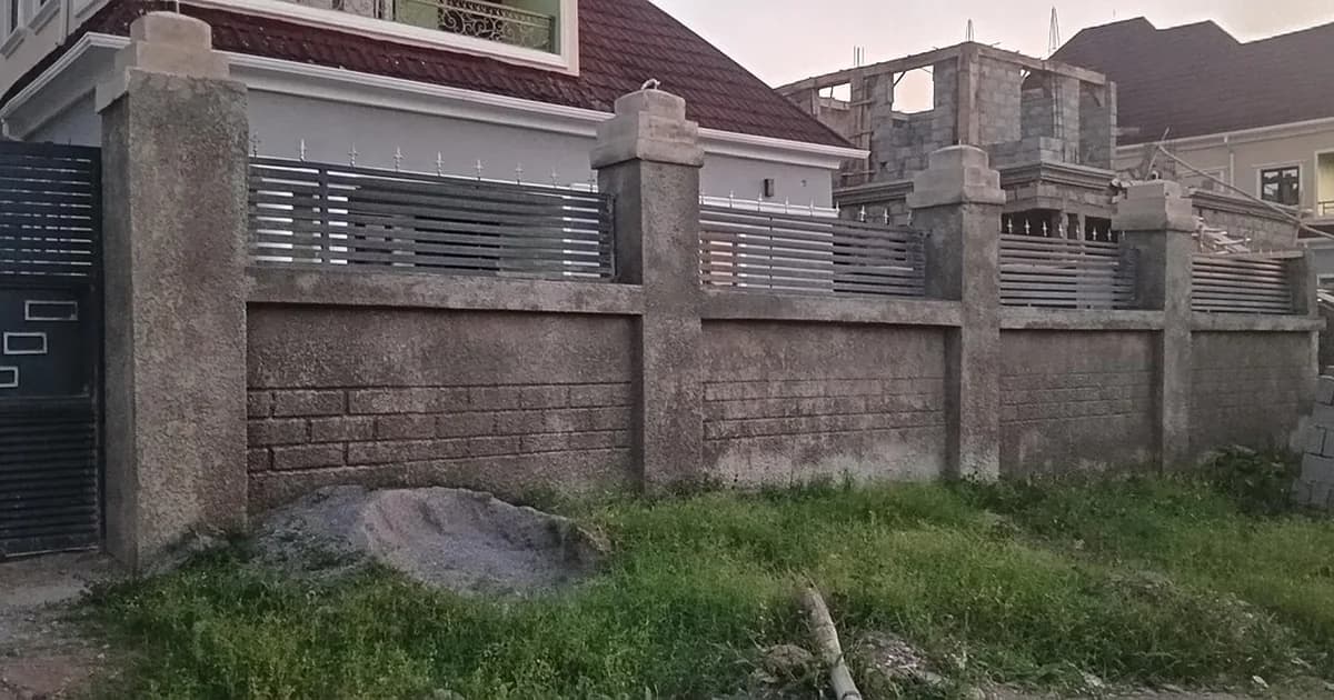 Foto rumah sebagai ilustrasi visual; bukan lokasi proyek Inproland