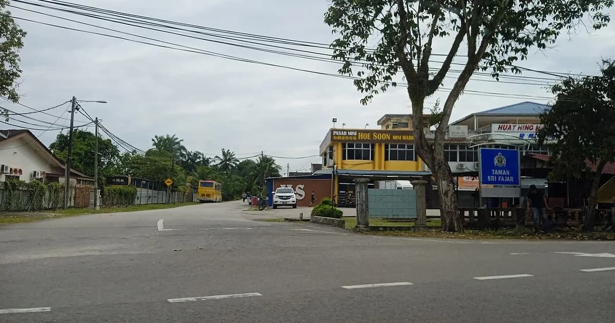Foto rumah sebagai ilustrasi visual; bukan lokasi proyek Inproland
