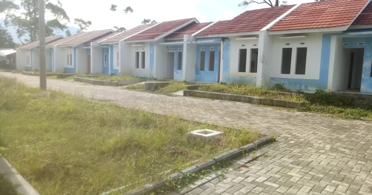 Foto rumah sebagai ilustrasi visual; bukan lokasi proyek Inproland