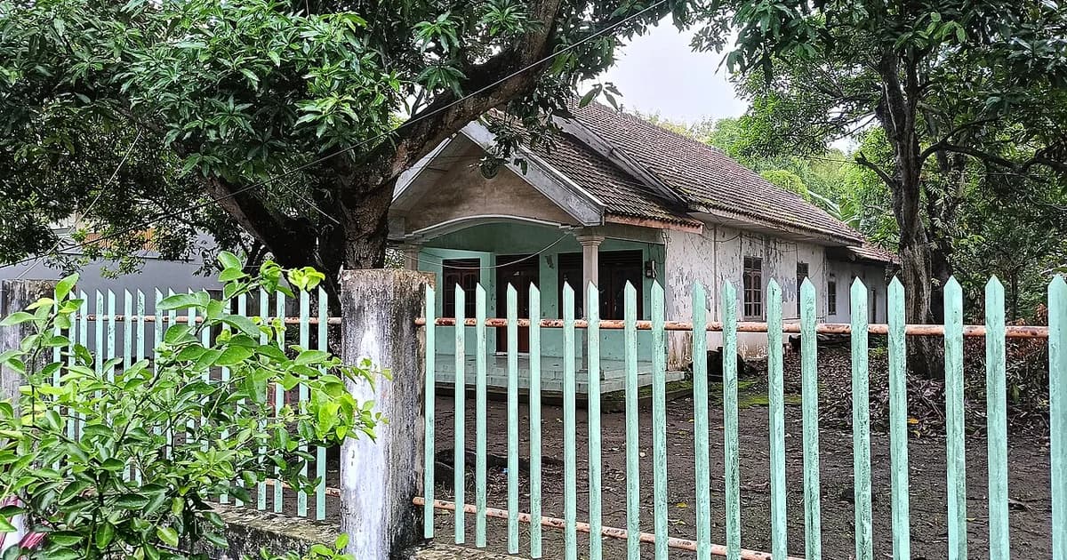 Foto rumah sebagai ilustrasi visual; bukan lokasi proyek Inproland