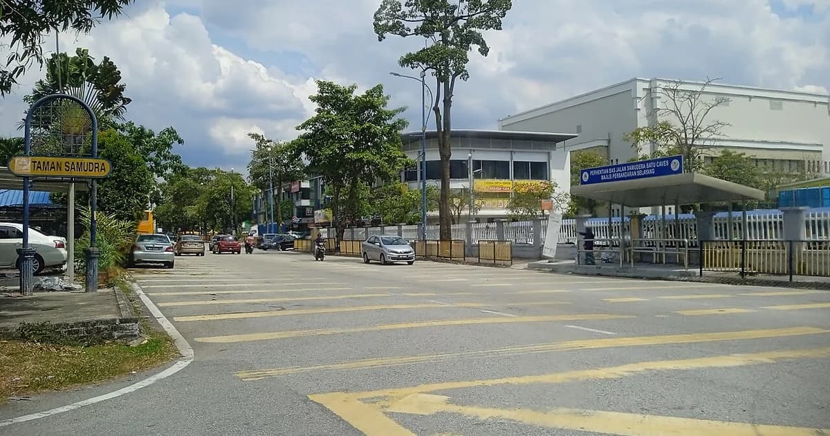 Foto rumah sebagai ilustrasi visual; bukan lokasi proyek Inproland