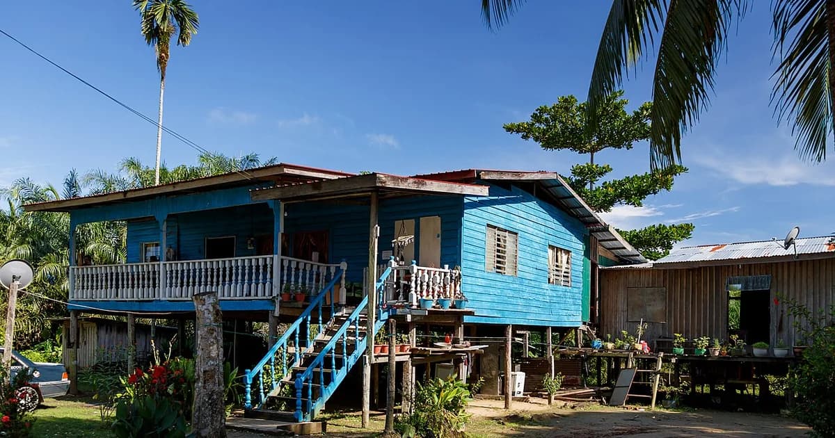 Foto rumah sebagai ilustrasi visual; bukan lokasi proyek Inproland