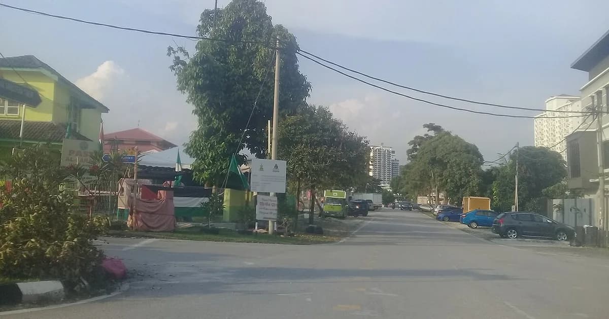 Foto rumah sebagai ilustrasi visual; bukan lokasi proyek Inproland